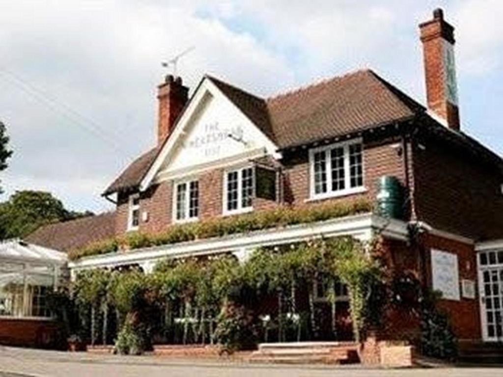 The Wheatsheaf Inn Haslemere Dış mekan fotoğraf